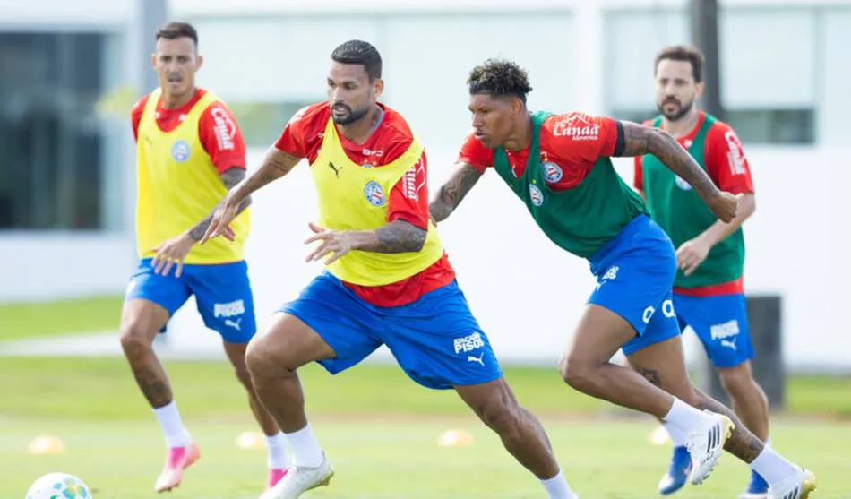 Caio Alexandre volta a treinar e pode reforçar o Bahia contra o Coritiba