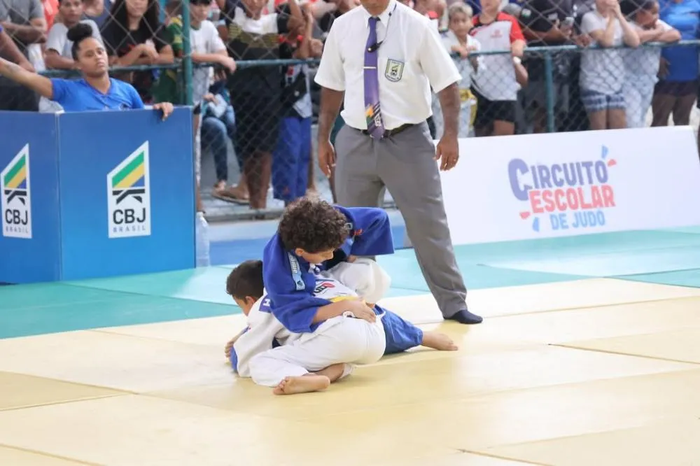 Do Tatame de Pojuca para o Pódio: Atletas do Bolsa Atleta Embarcam para Seletiva de Judô em Jequié