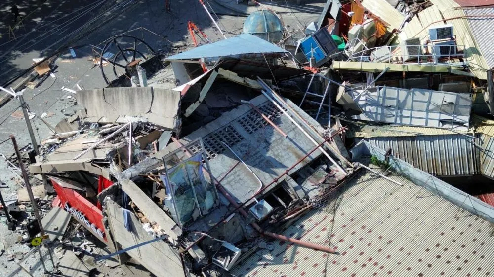Terremoto de magnitude 7,8 deixa mortos nas Filipinas | Reuters