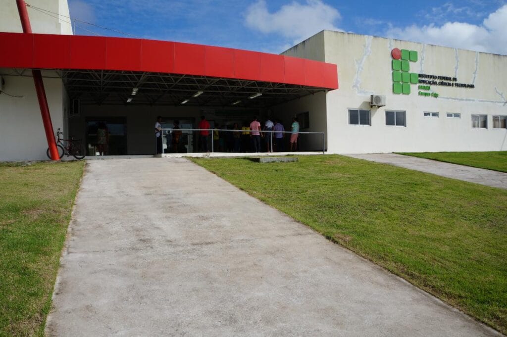 Vagas para os polos de Catu e Mata de São João para Cursos Técnicos EAD