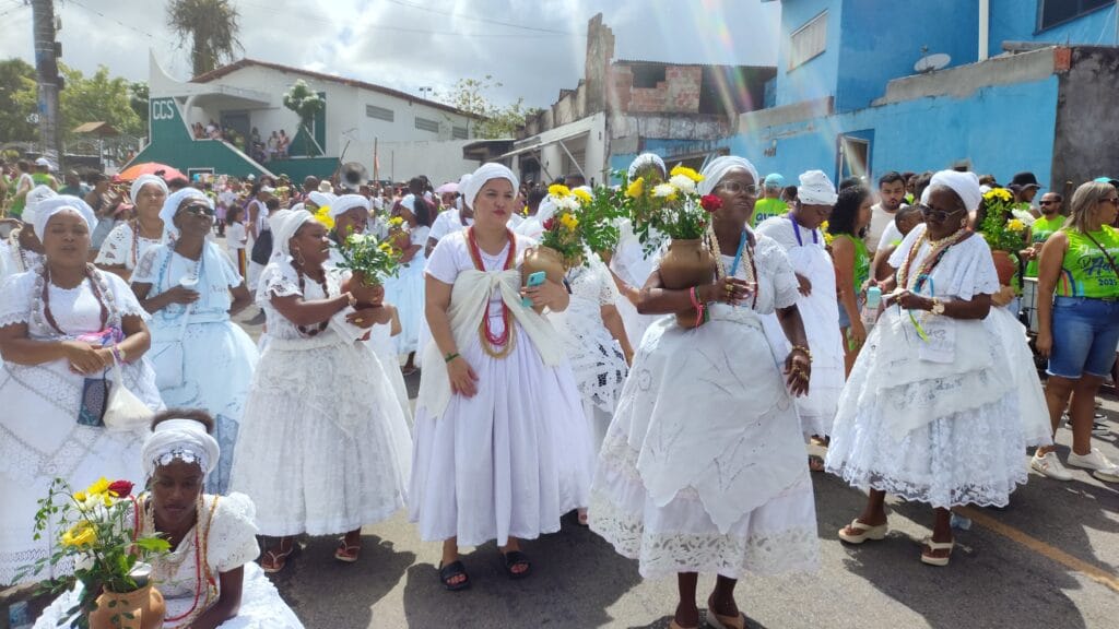 A festa foi um exemplo de como a união e o respeito podem ser alcançados, mesmo entre pessoas de diferentes religiões e crenças.