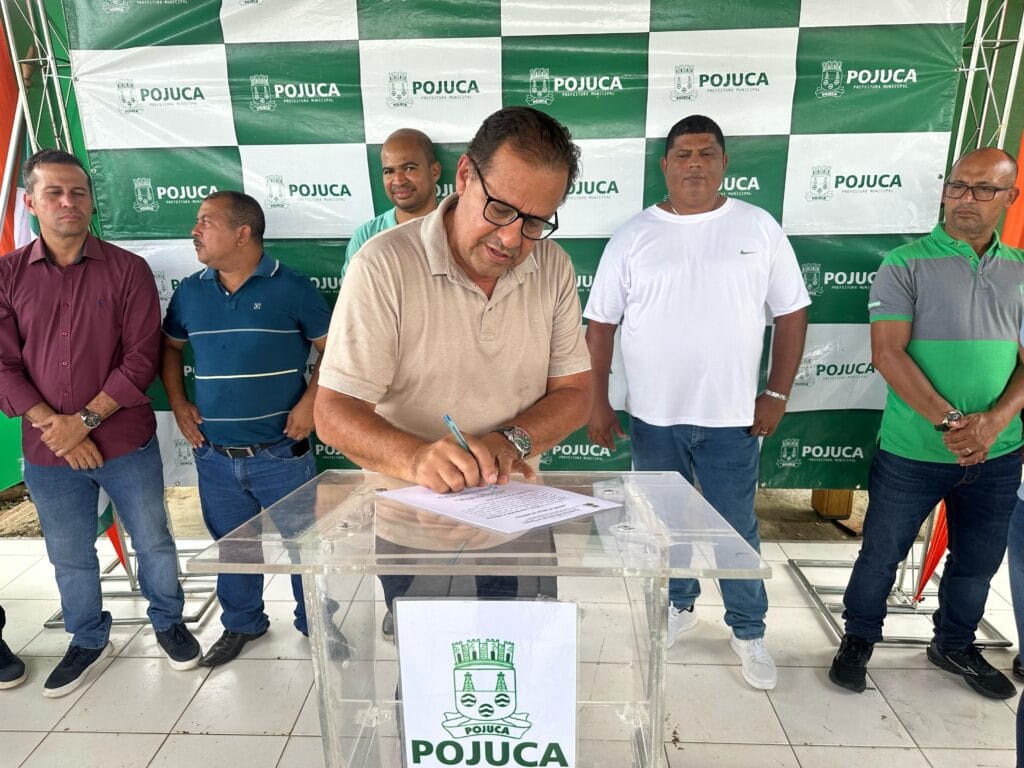 Moradores do Residencial de Pojuca recebem ordem de serviço para reforma das quadras poliesportivas