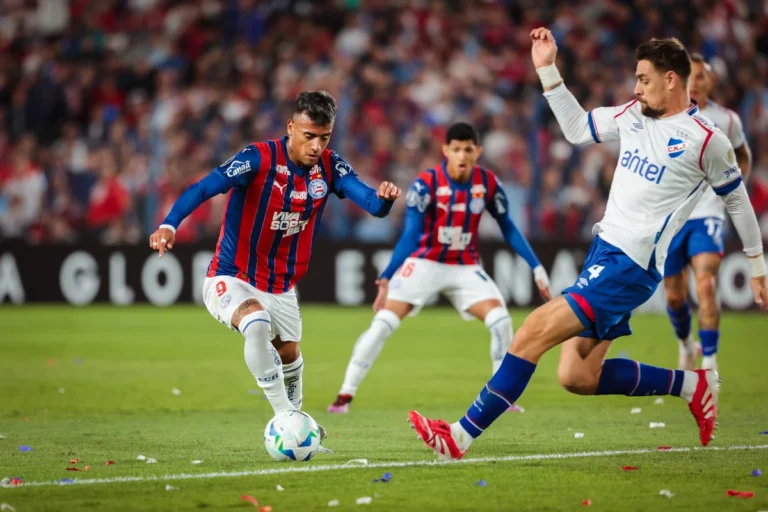 Bahia vence o Nacional na Libertadores, 1-0, com gol de Erick Pulga.
