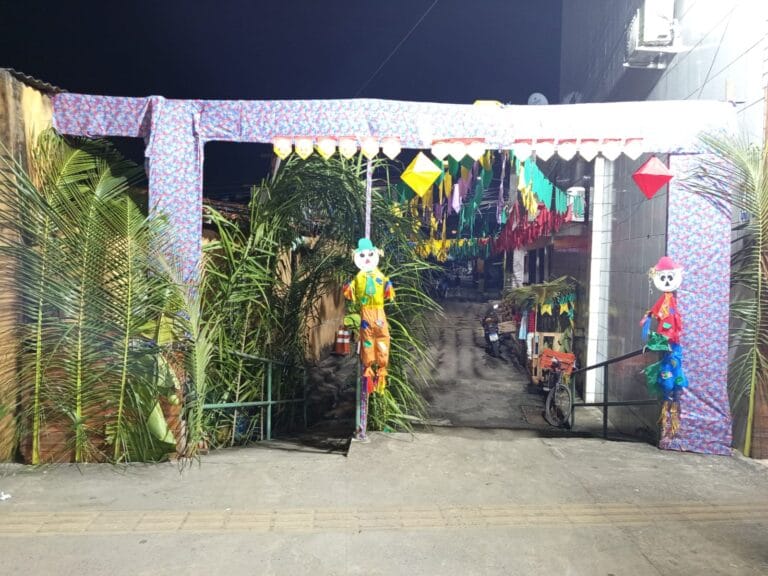 Rua Segunda Travessa Paulo Silva é a grande vencedora do concurso de decoração do Arraiá do Juca 2025.