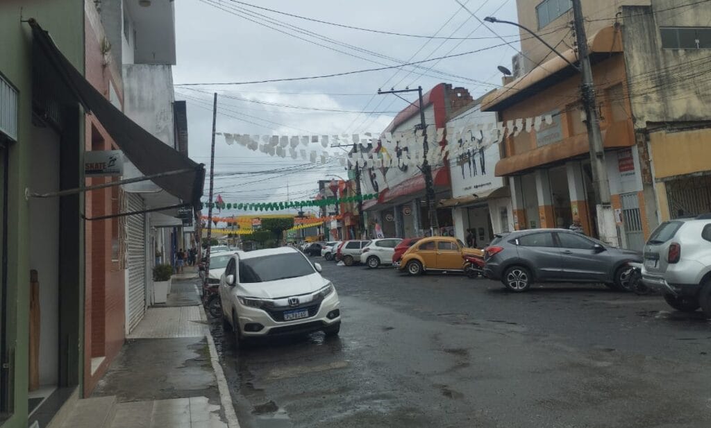 Moradores e comerciantes de Pojuca reclamam da instabilidade nos serviços da Coelba.