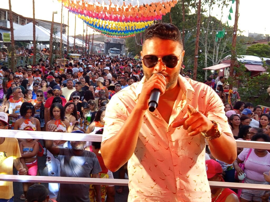 Arraiá de Centrá 2025 celebra 12 anos com shows, tradição e casa cheia no bairro de Central em Pojuca.