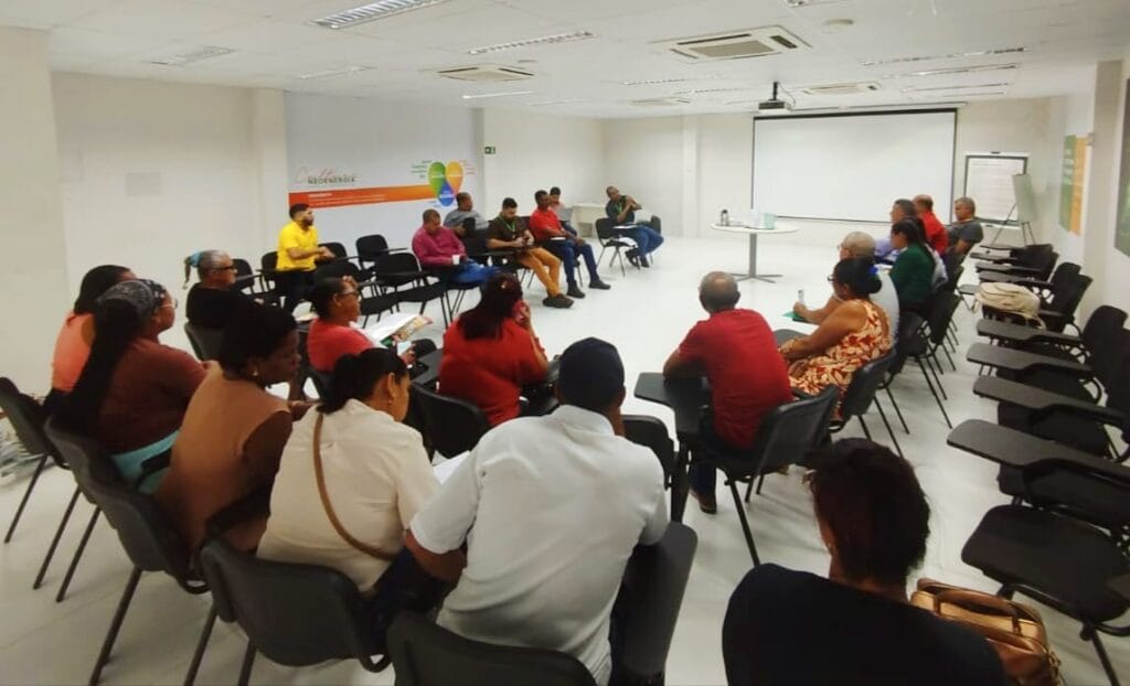 Reunião entre associações rurais de Pojuca e Neoenergia discute instabilidade na rede elétrica.