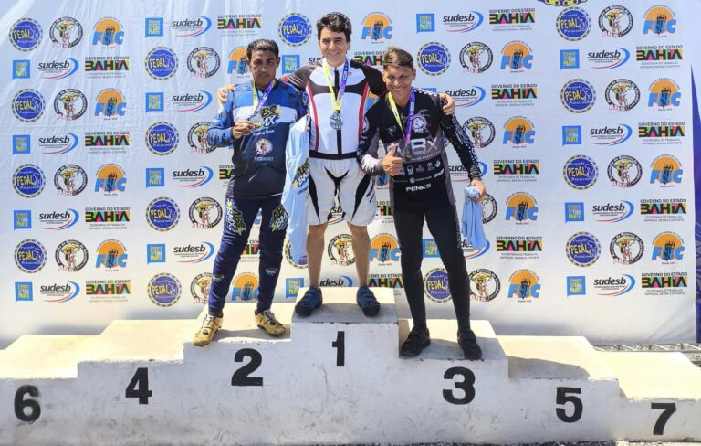 Salvador recebe a Copa Bahia de BMX Racing 2025 e atleta pojucano brilha no pódio.