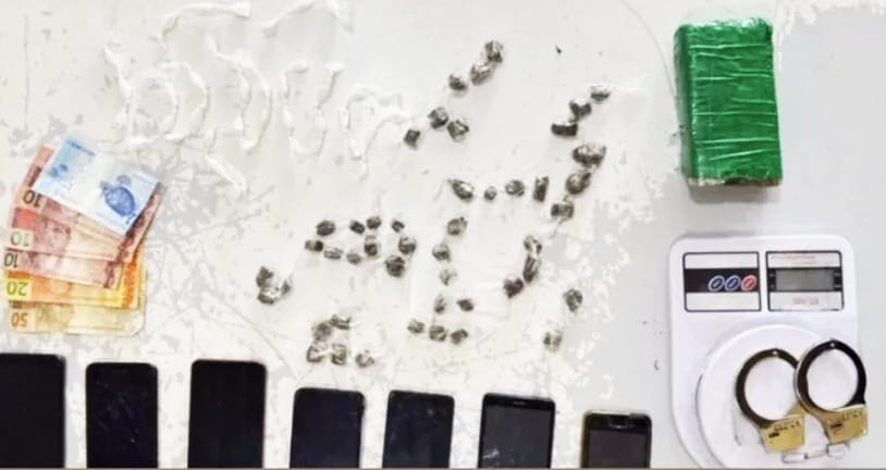 Polícia flagra grupo com drogas no Distrito de Riachão, em Pojuca