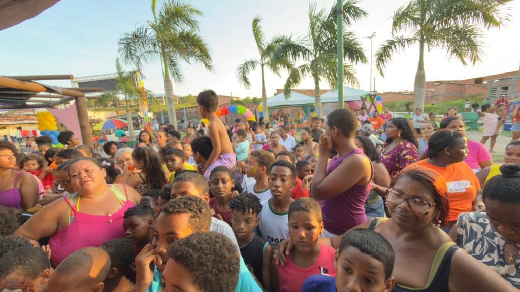 Prefeitura de Pojuca leva alegria ao Bairro do Caboclo com apoio a festa especial do Dia das Crianças.