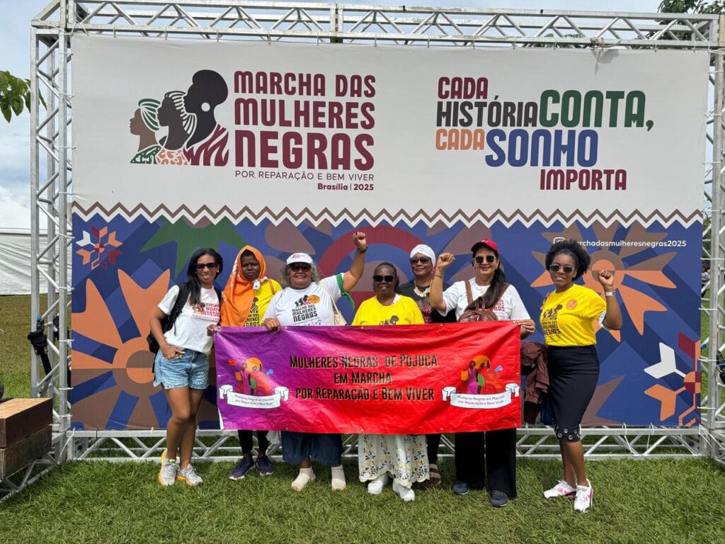 Pojuca marca presença na Marcha das Mulheres Negras em Brasília; mobilização reúne força, identidade e luta por justiça.
