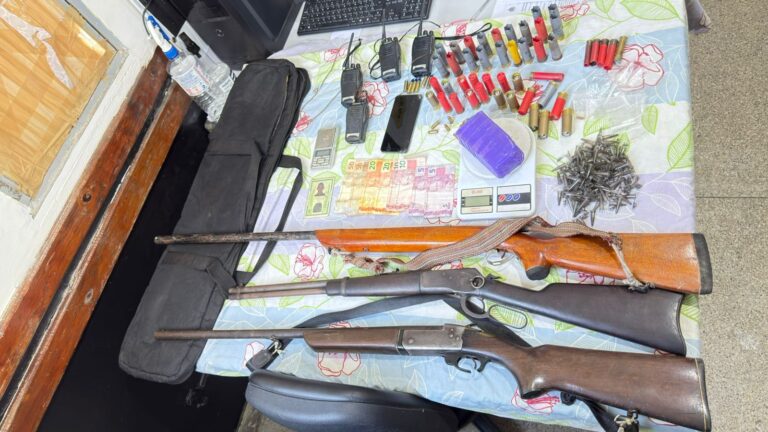 Homem é preso com armas de fogo após confronto com a PM na zona rural de Pojuca