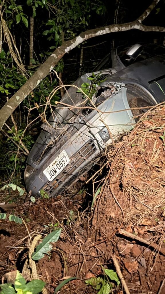 Dois acidentes são registrados na Via Principal Miranga na noite deste domingo (22)